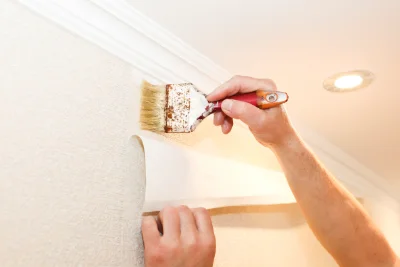 Pose de papier peint à Sans-Vallois — revêtements muraux et toiles de verre